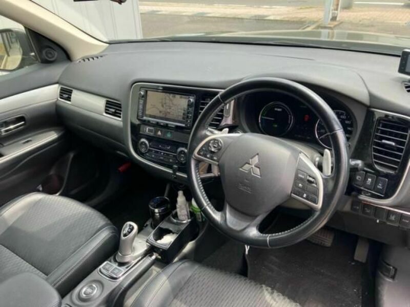 OUTLANDER PHEV