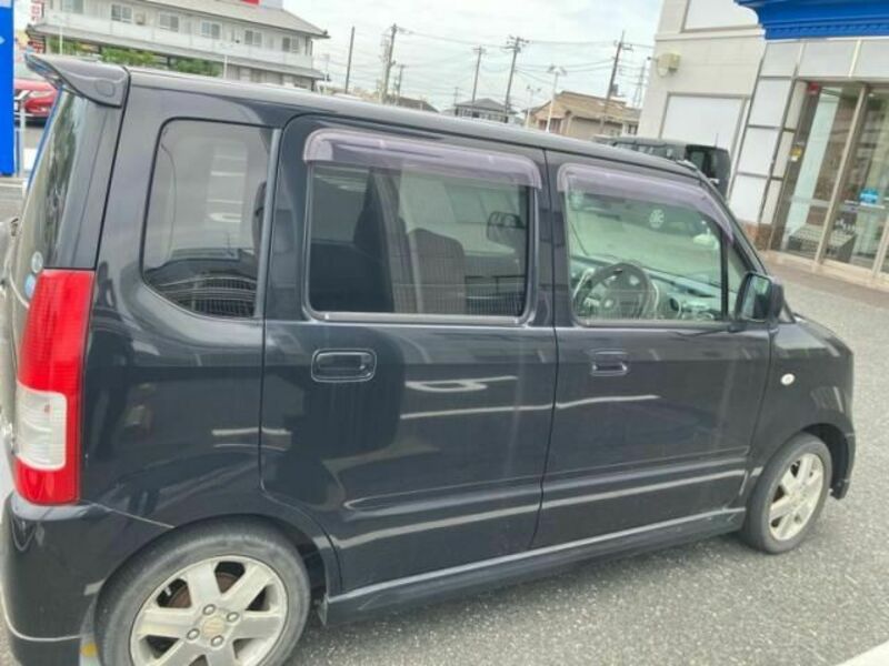 WAGON R