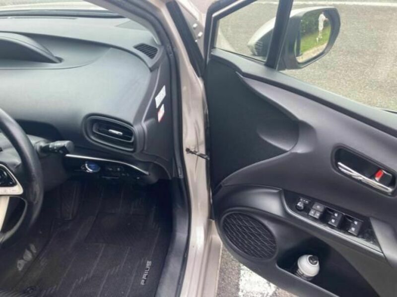 PRIUS-7