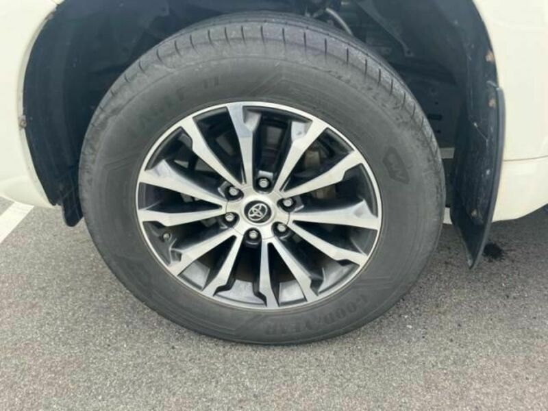 LAND CRUISER PRADO-11