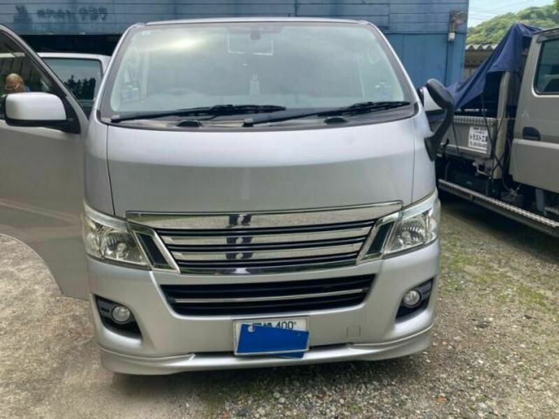 NV350 CARAVAN-0