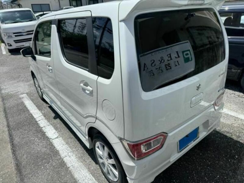 WAGON R-3