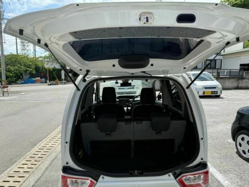 WAGON R-8