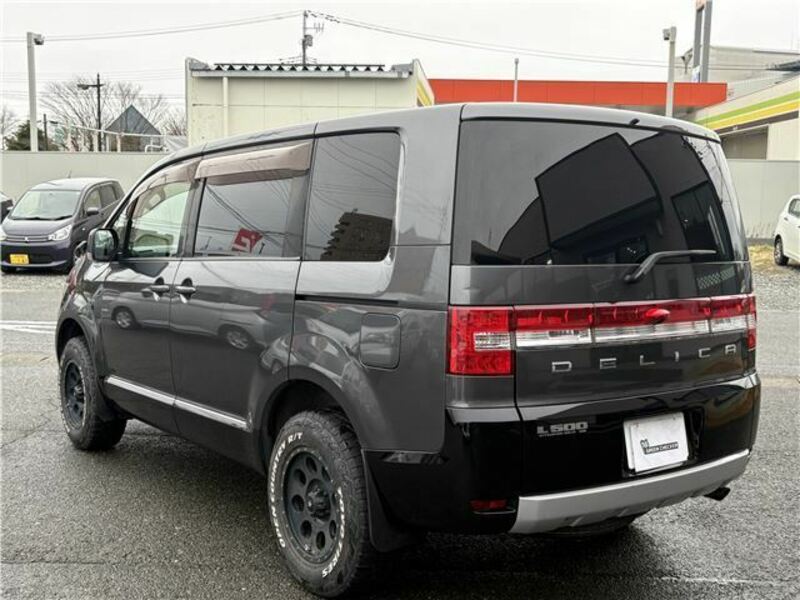 DELICA D5