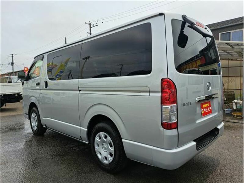 HIACE VAN