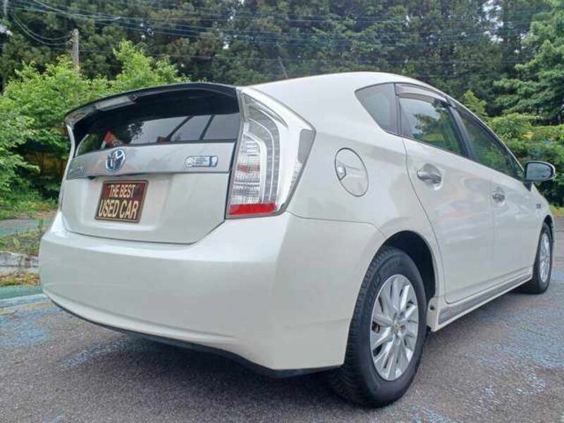 PRIUS PHV