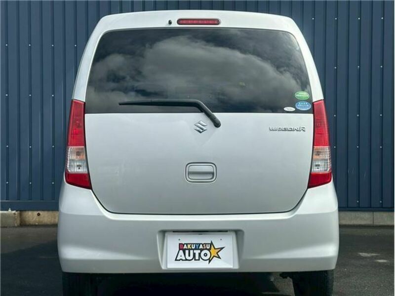 WAGON R