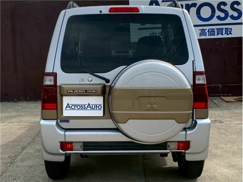 PAJERO MINI