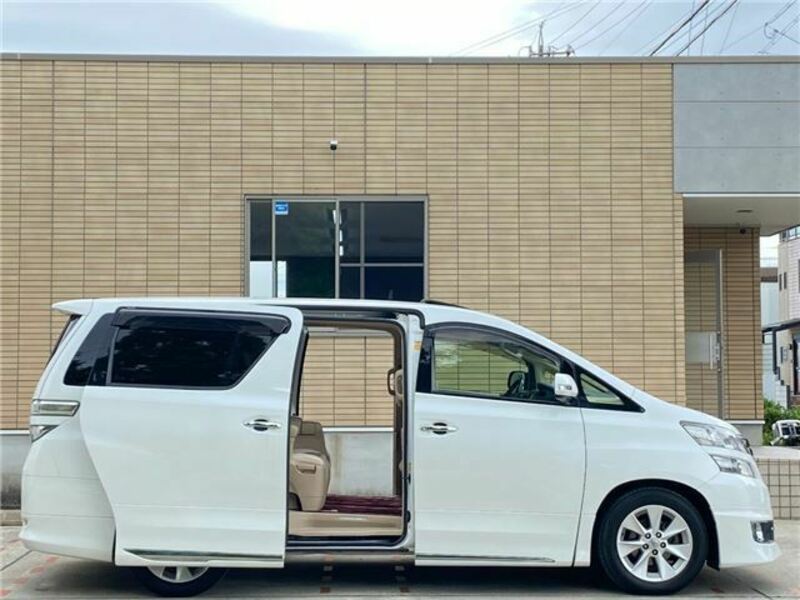 VELLFIRE