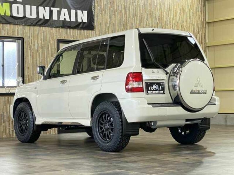 PAJERO IO