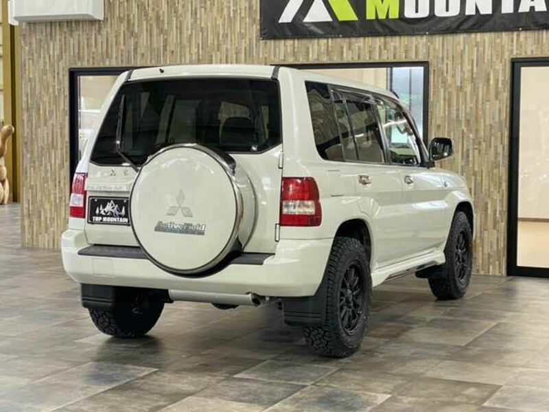PAJERO IO