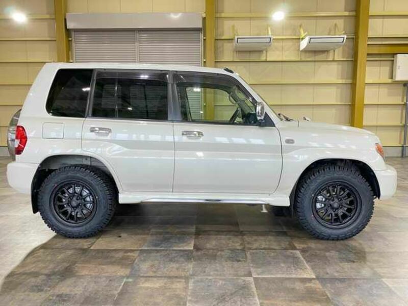 PAJERO IO