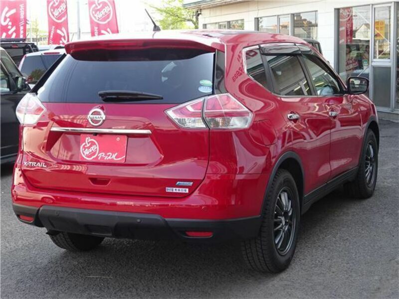X-TRAIL