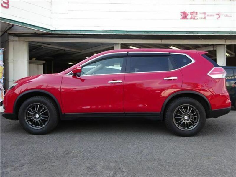 X-TRAIL