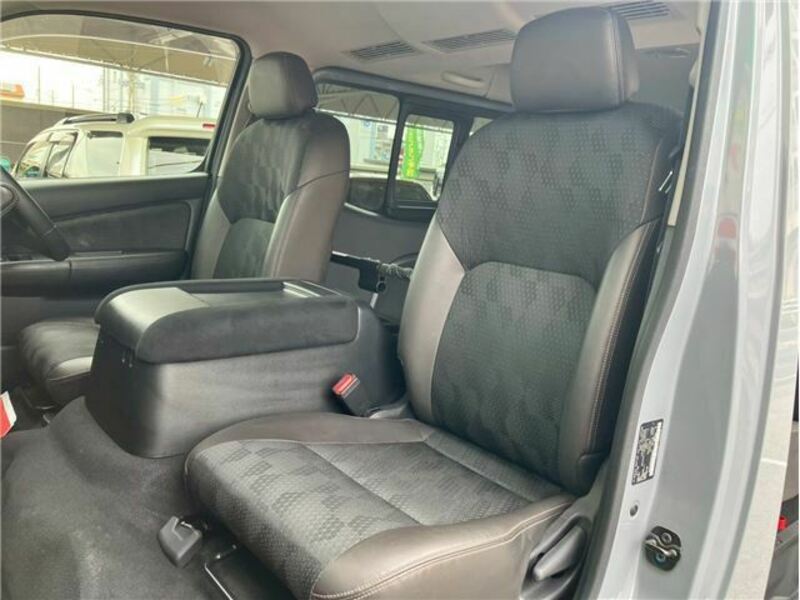 CARAVAN VAN