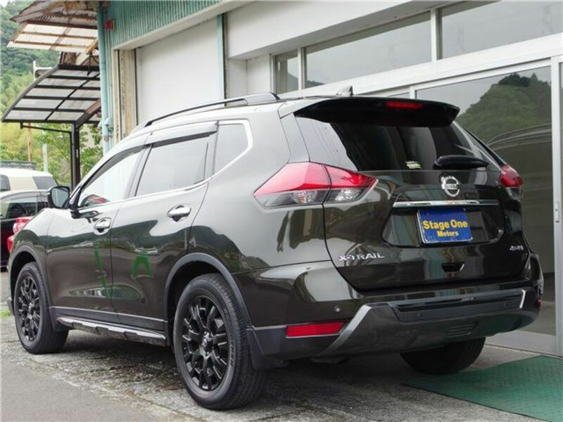X-TRAIL