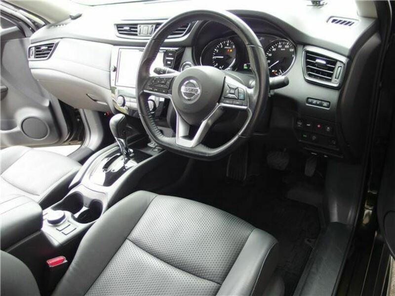 X-TRAIL