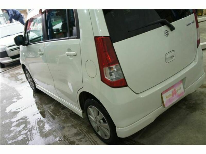 WAGON R