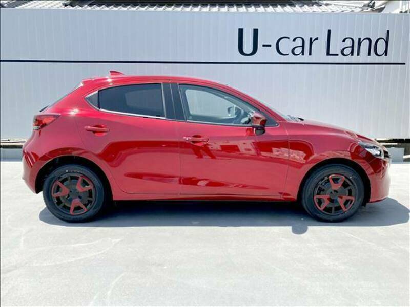 MAZDA2