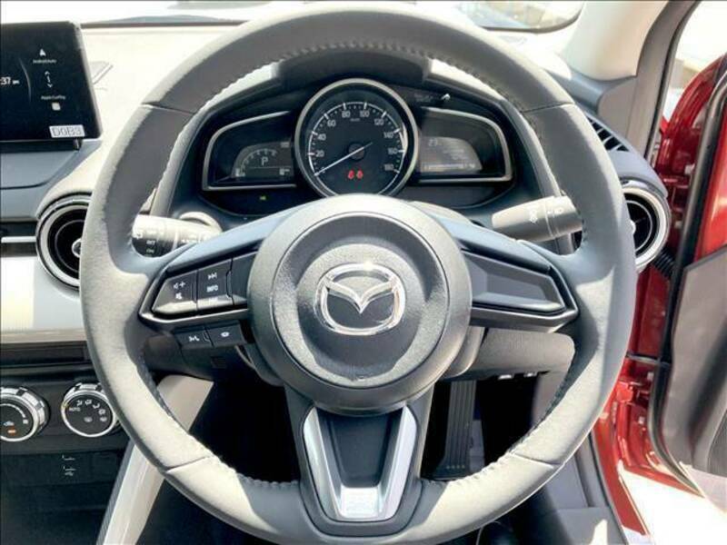 MAZDA2