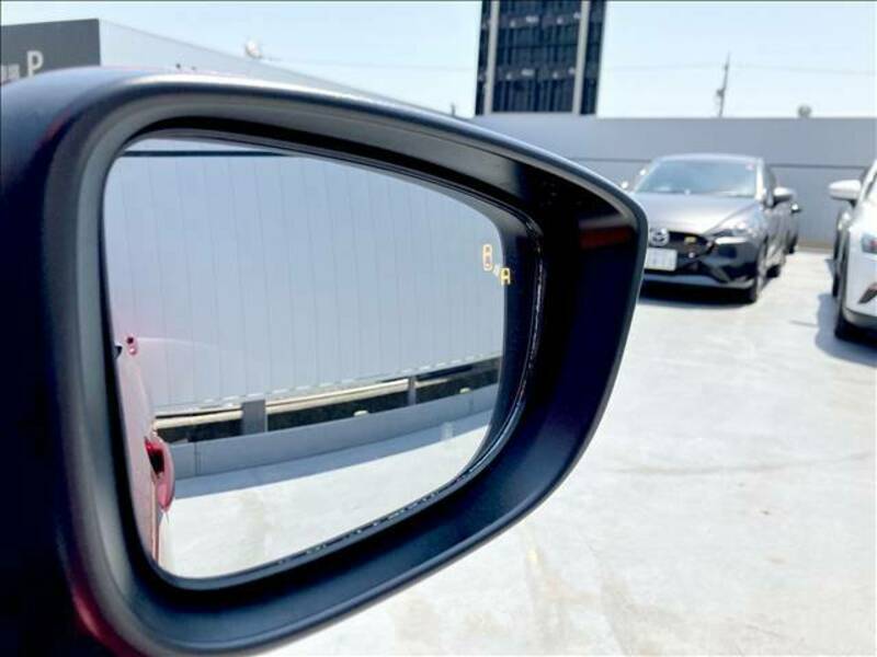 MAZDA2