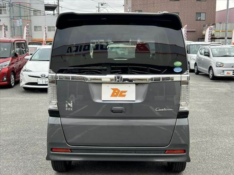 N BOX