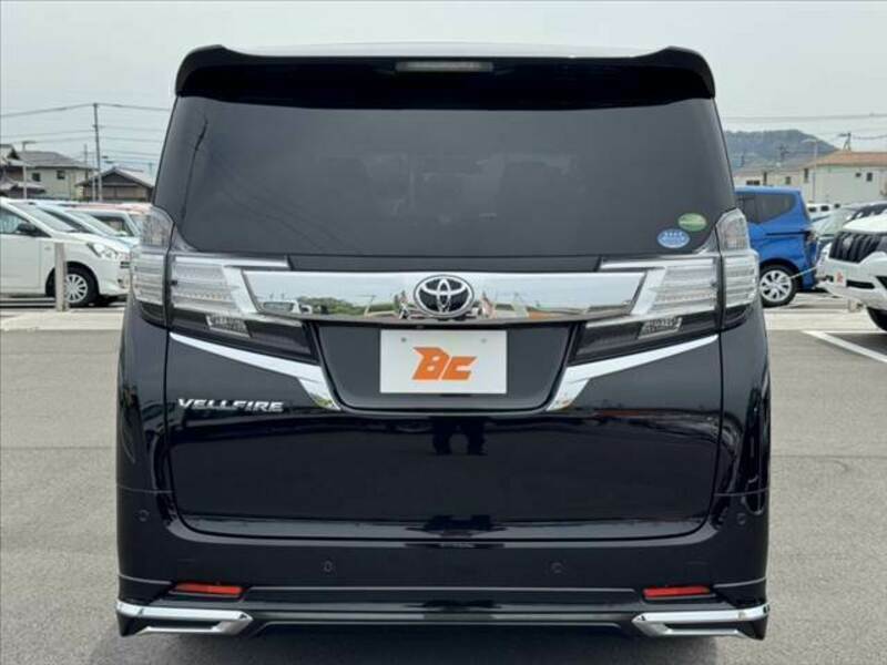 VELLFIRE-13