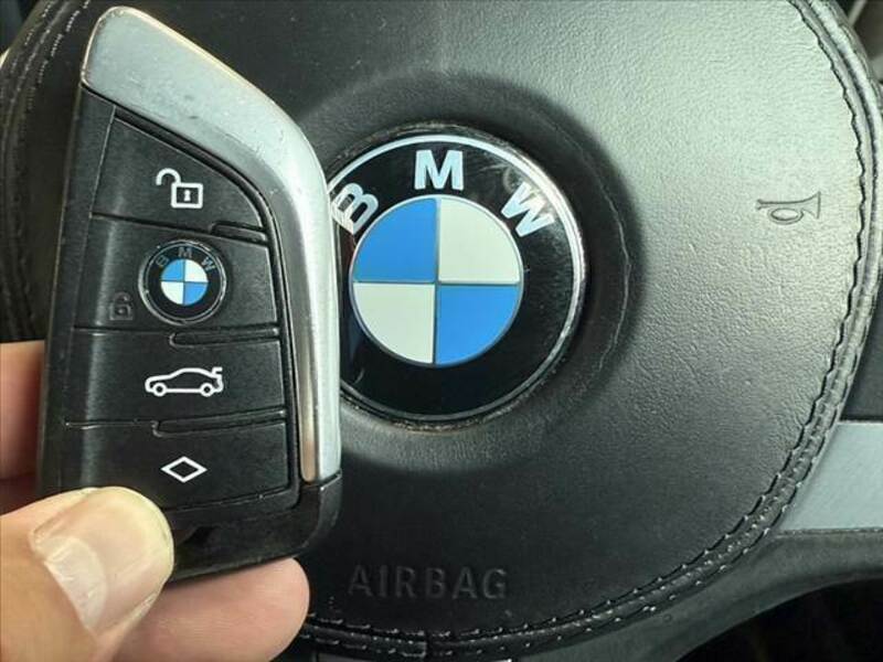 X3