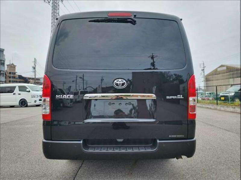 HIACE VAN