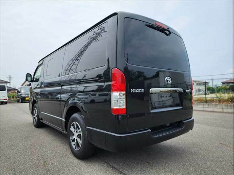HIACE VAN