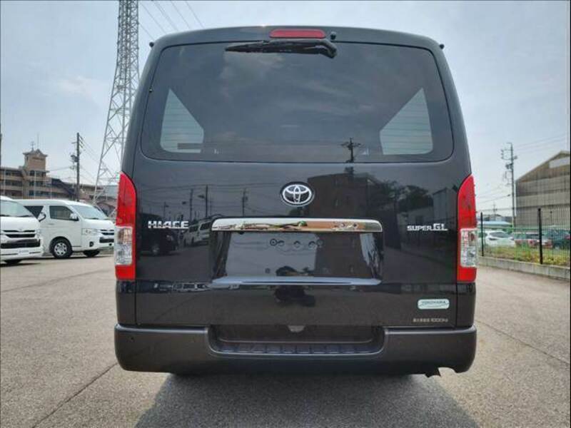 HIACE VAN