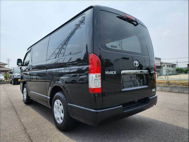 HIACE VAN