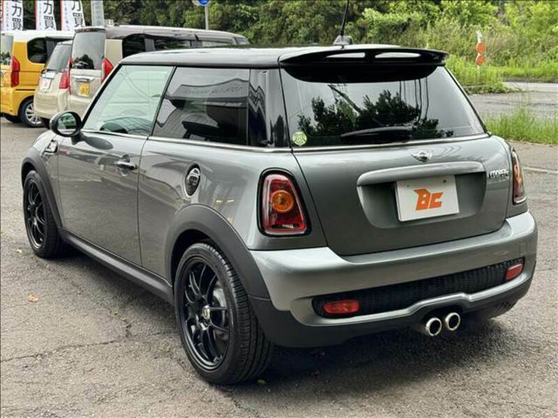MINI