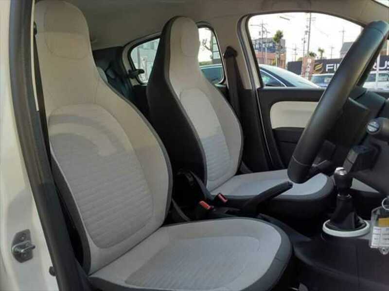 TWINGO
