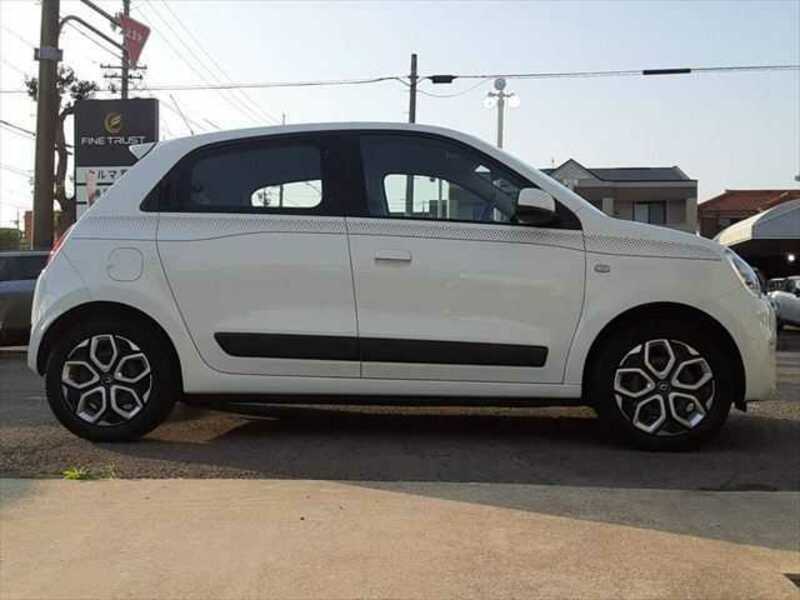 TWINGO