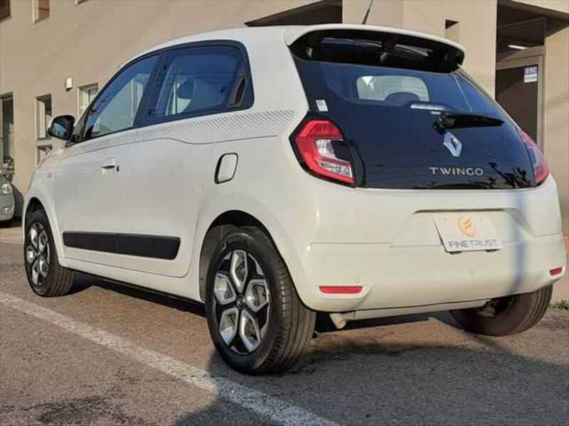 TWINGO