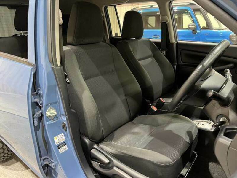 SUCCEED VAN
