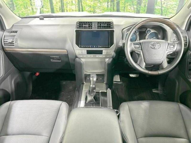 LAND CRUISER PRADO-1