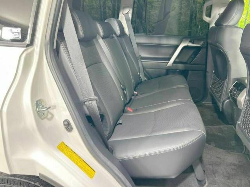 LAND CRUISER PRADO-8