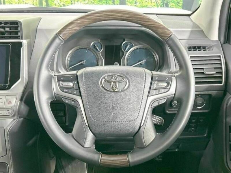 LAND CRUISER PRADO-10