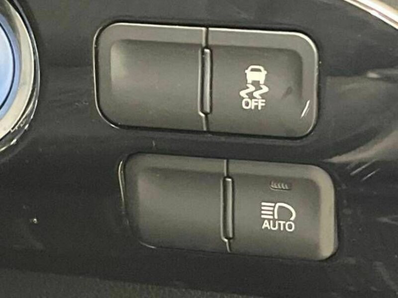 PRIUS-3