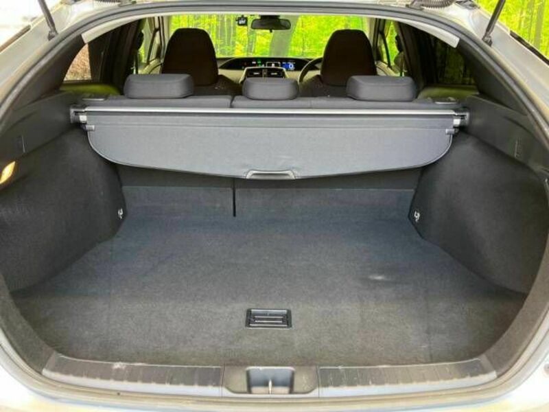 PRIUS-9