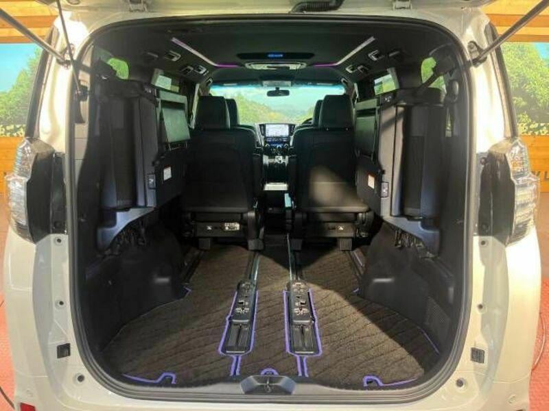 VELLFIRE-10