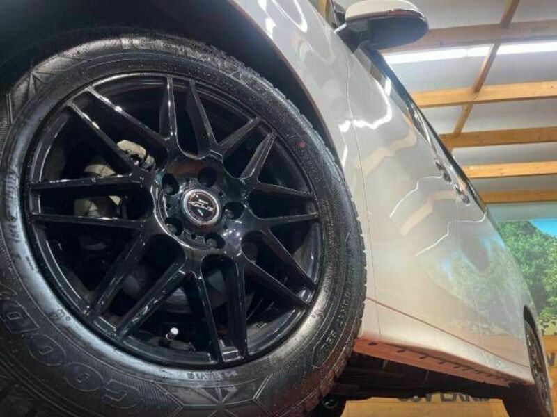 VELLFIRE-13