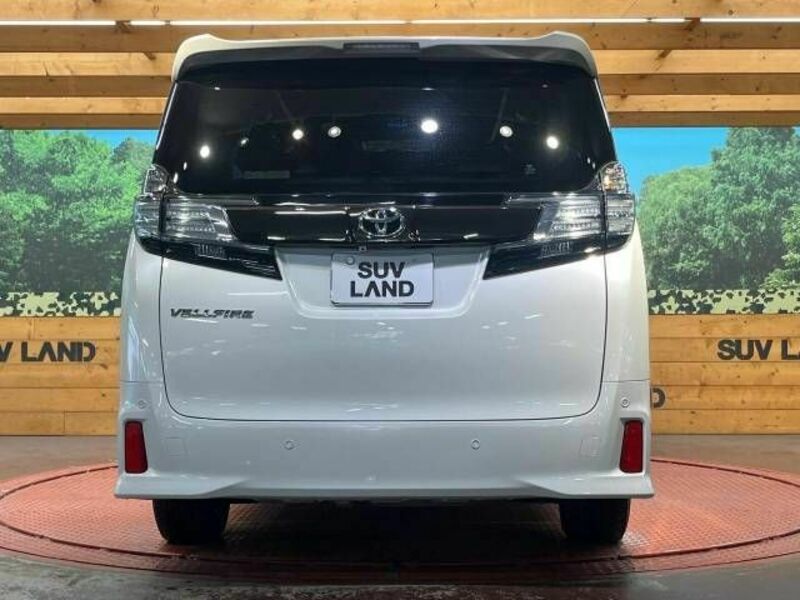 VELLFIRE-15