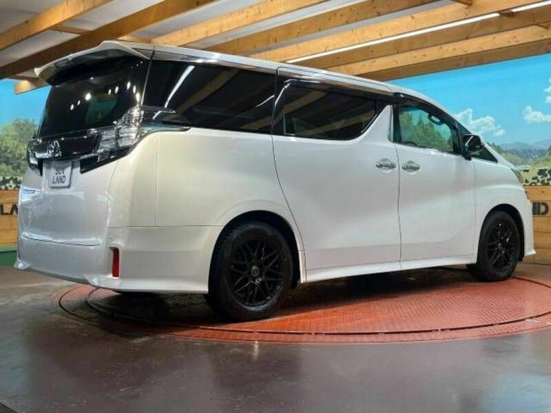 VELLFIRE-16