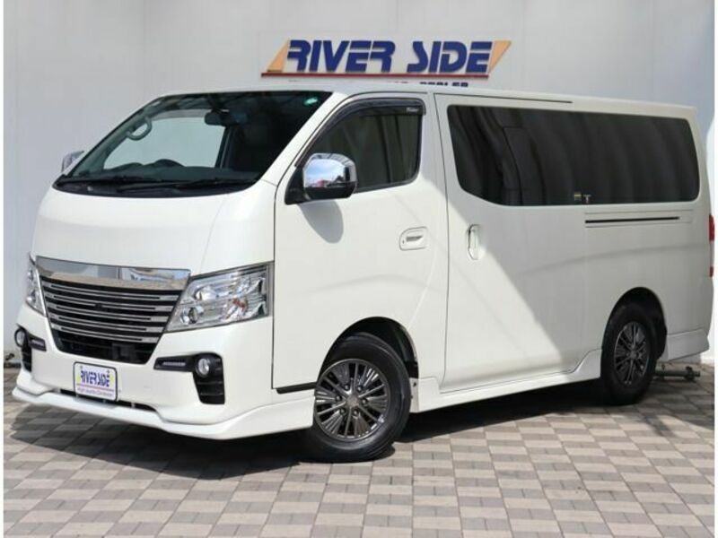 NV350 CARAVAN-0
