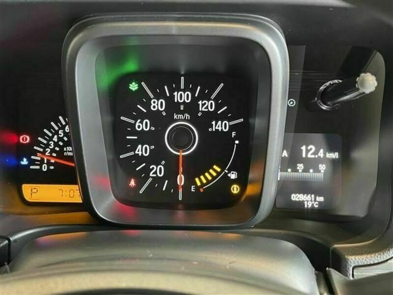 N-VAN