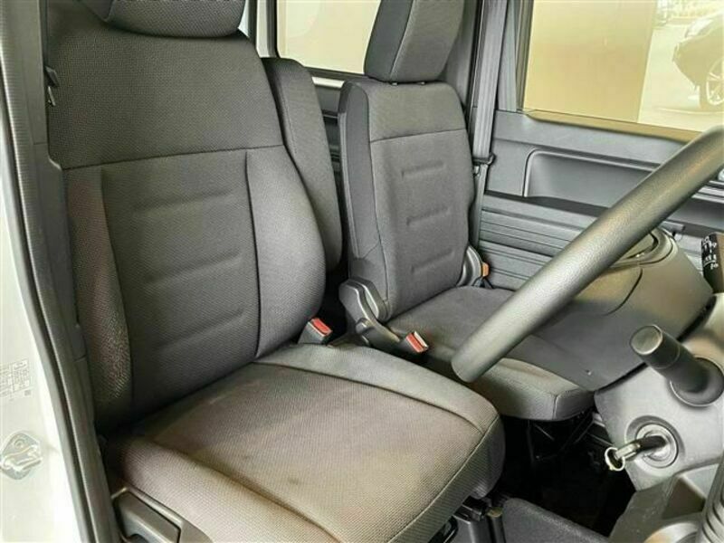 N-VAN