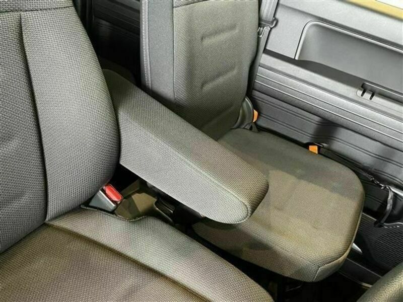 N-VAN